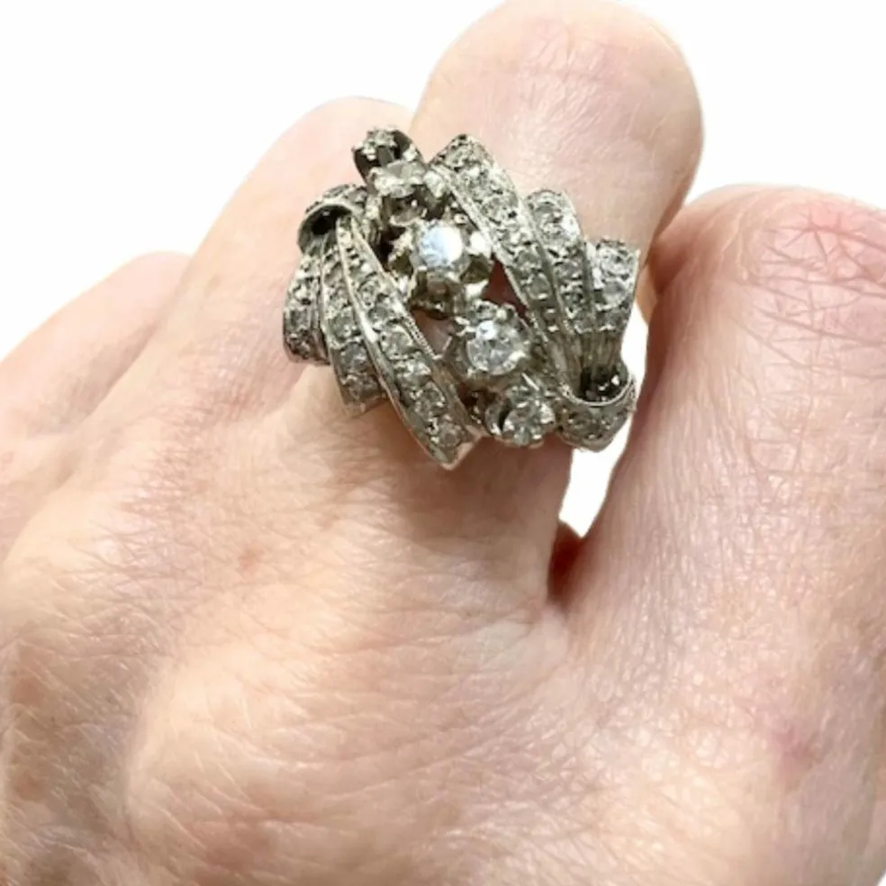 BAGUE BAGUE DESIGN 1940-1945 OR AVEC DIAMANTS