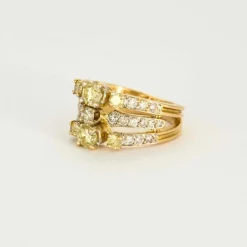 Bague bandeau à trois corps, 2 tons d'or et diamants