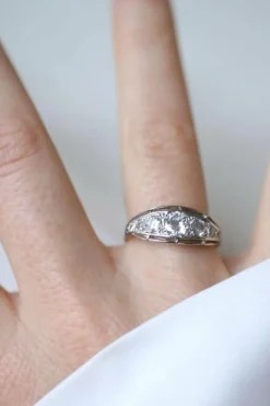 Bague Bandeau Art Déco platine diamants