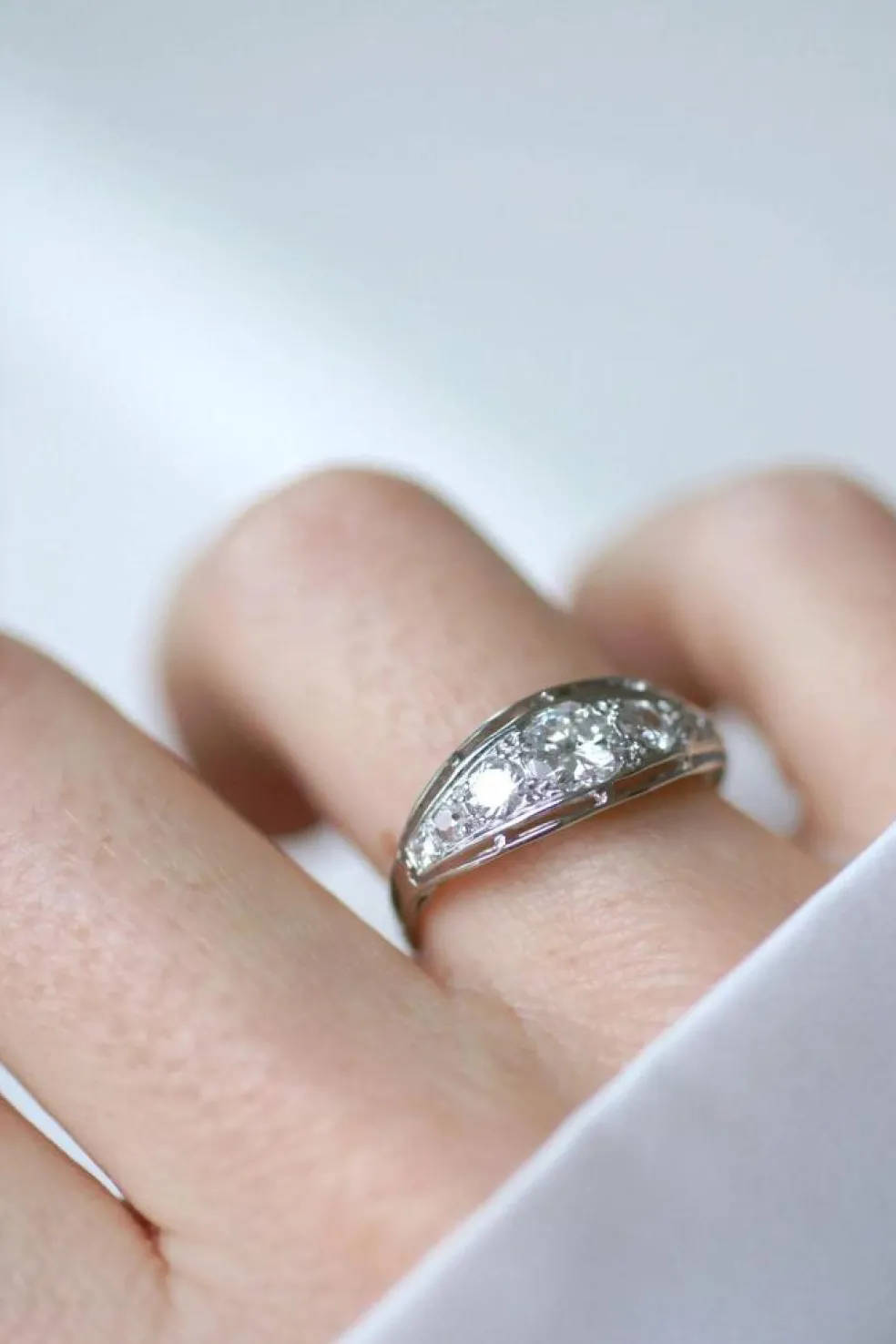 Bague Bandeau Art Déco platine diamants