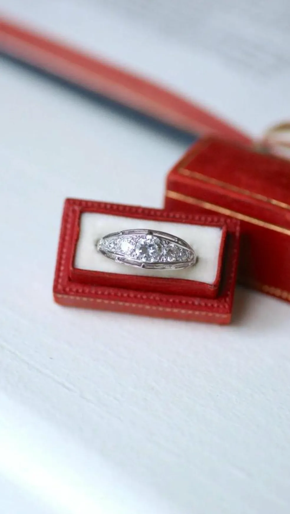 Bague Bandeau Art Déco platine diamants