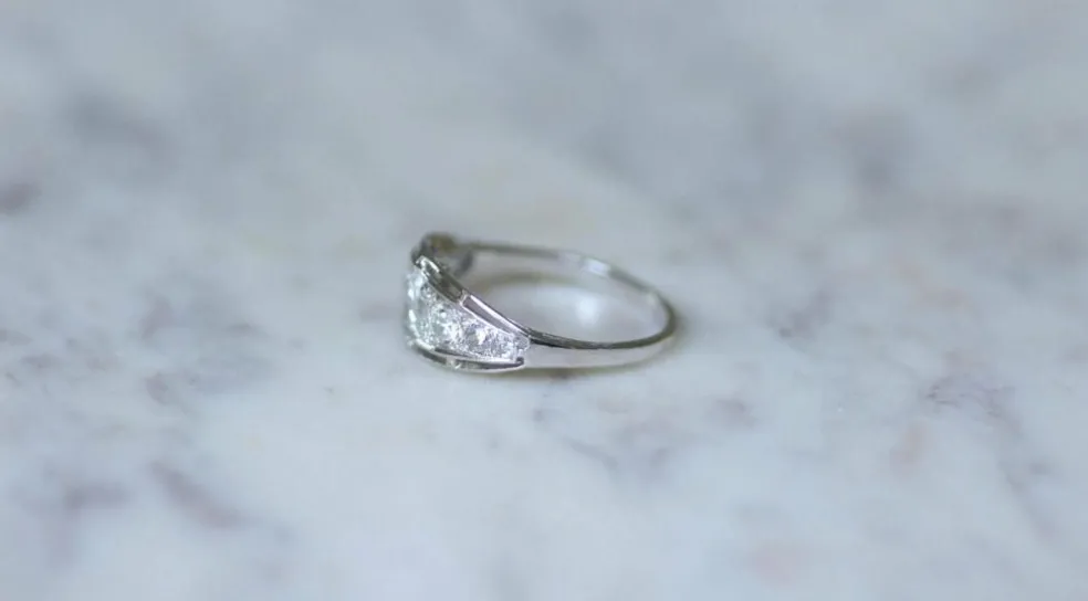 Bague Bandeau Art Déco platine diamants