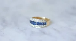 Bague Bandeau Art Deco Saphirs Calibrés et Diamants
