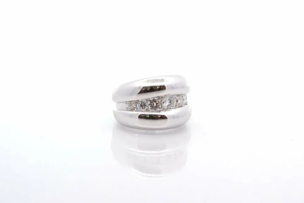 Bague bandeau diamants en or blanc