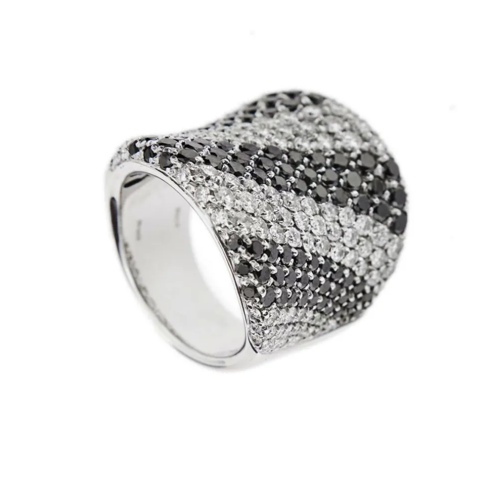 Bague bandeau diamants noirs et blancs