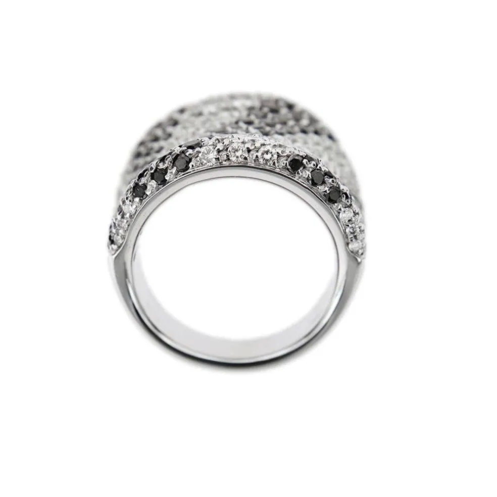 Bague bandeau diamants noirs et blancs