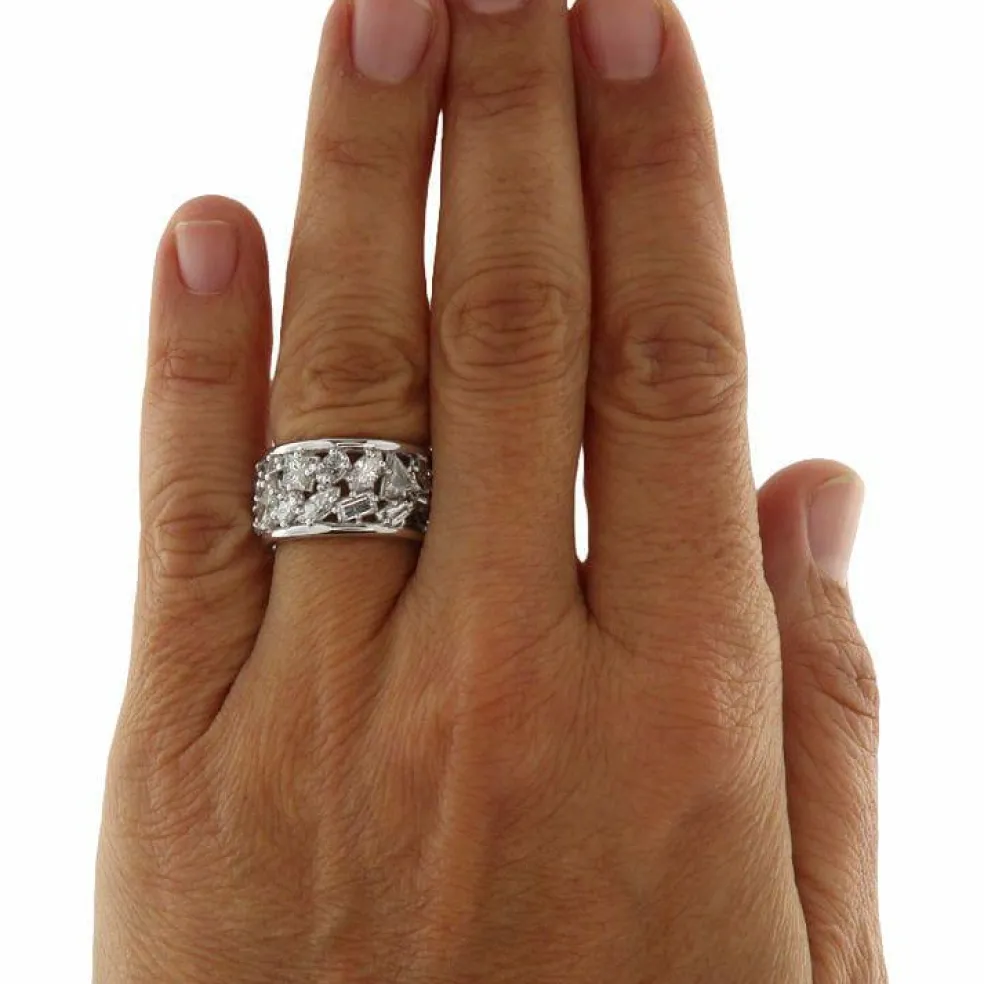 Bague bandeau en or blanc et diamants