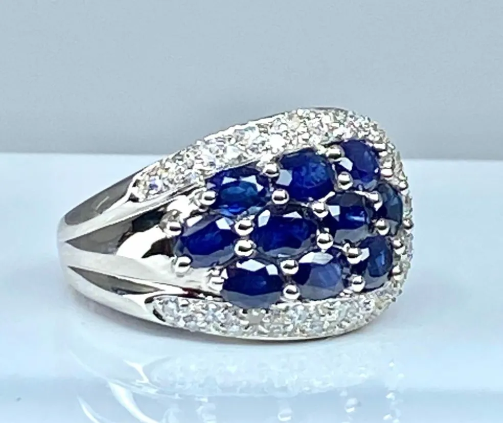 Bague bandeau en or blanc 10 saphirs et diamants