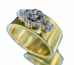 Bague bandeau en or jaune diamants