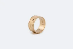 Bague bandeau en or jaune avec étoiles