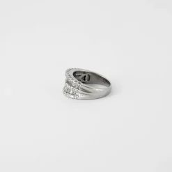Bague bandeau or blanc et diamants