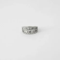 Bague bandeau or blanc et diamants
