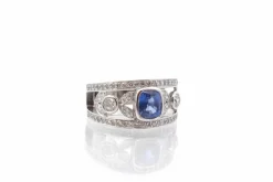 Bague bandeau saphir et diamants en platine