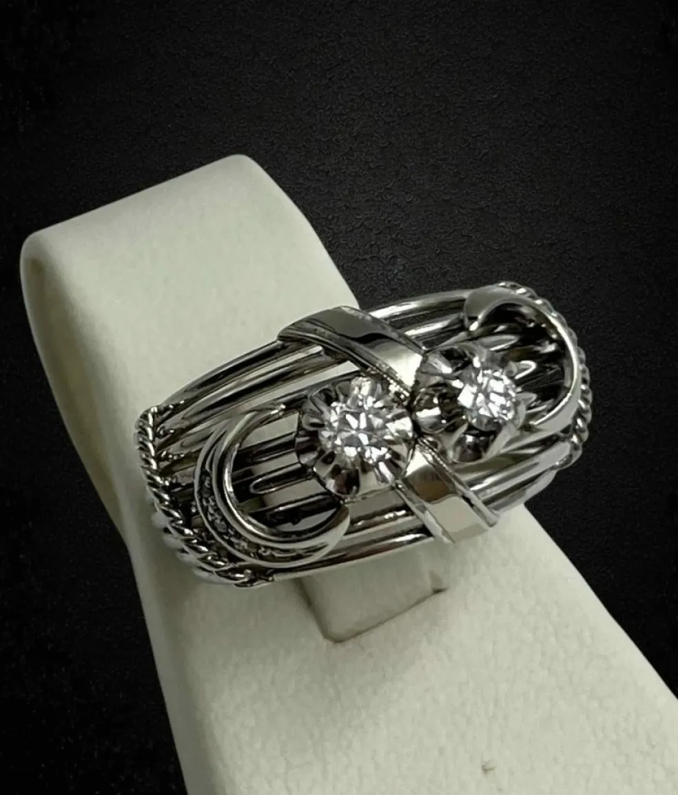 Bague bombée "mille fili" avec diamants, années 1950