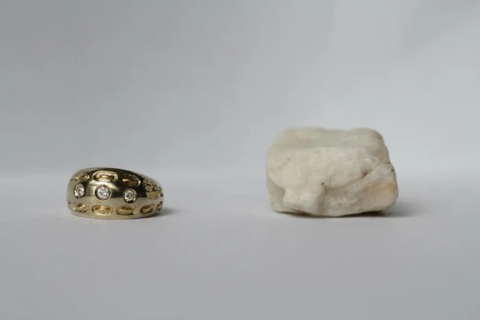 Bague Bombée or jaune et diamants