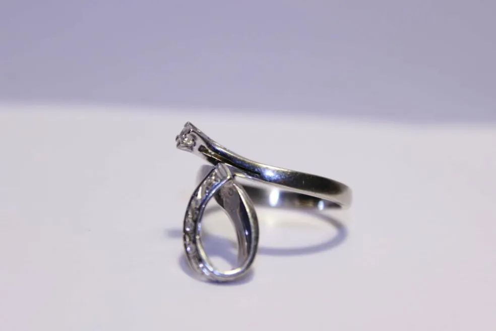 Bague Boucle Diamants
