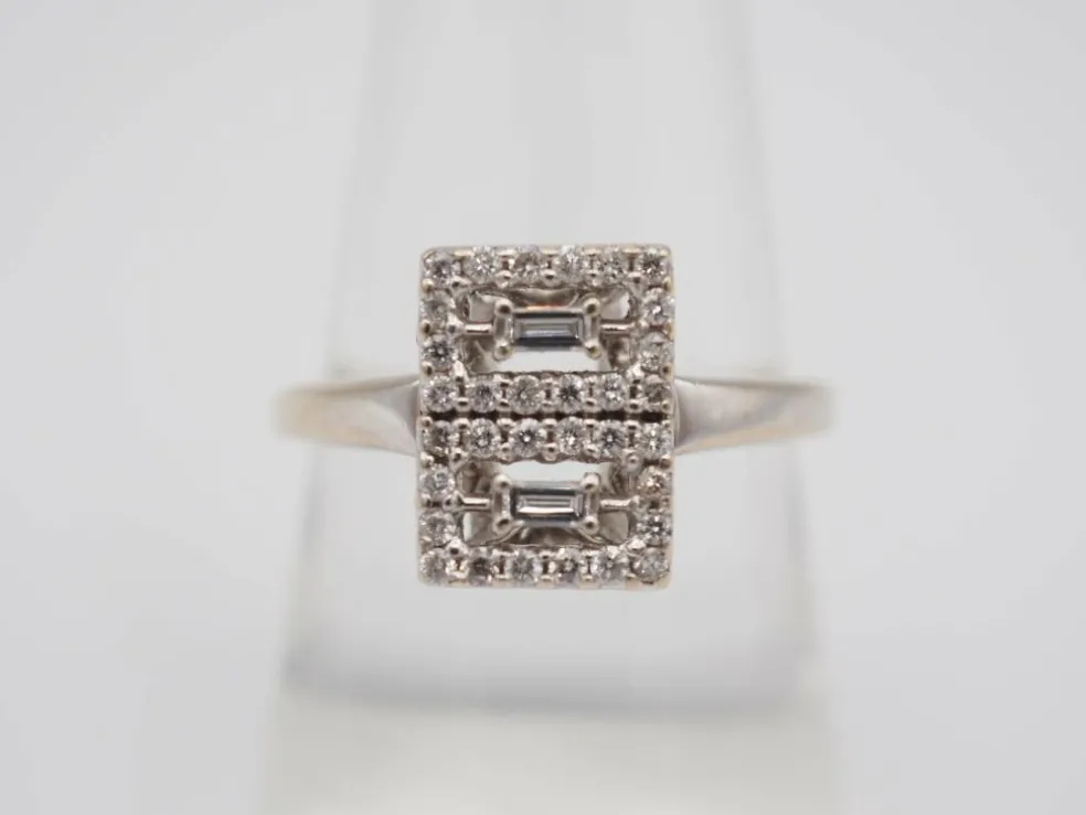 Bague boucle d'oreille diamant style Art déco