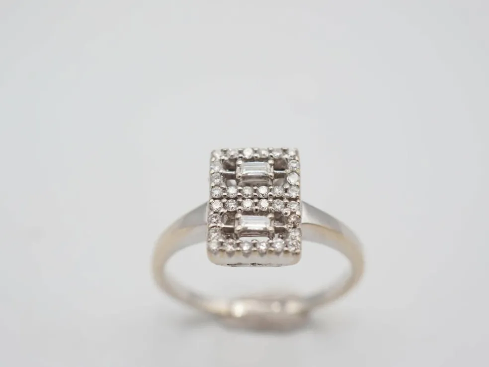 Bague boucle d'oreille diamant style Art déco