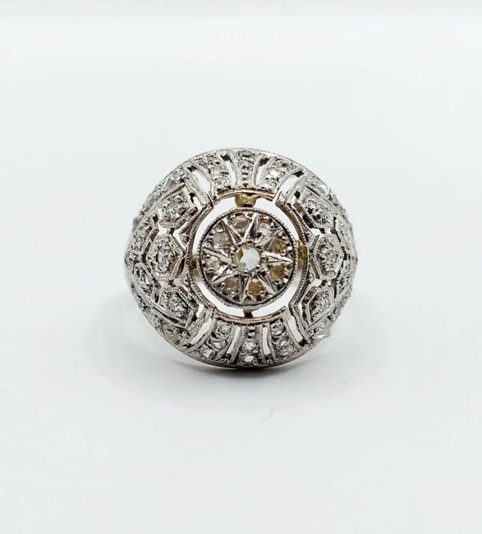 Bague boule Art Déco or blanc, diamant taille rose (circa 1920)