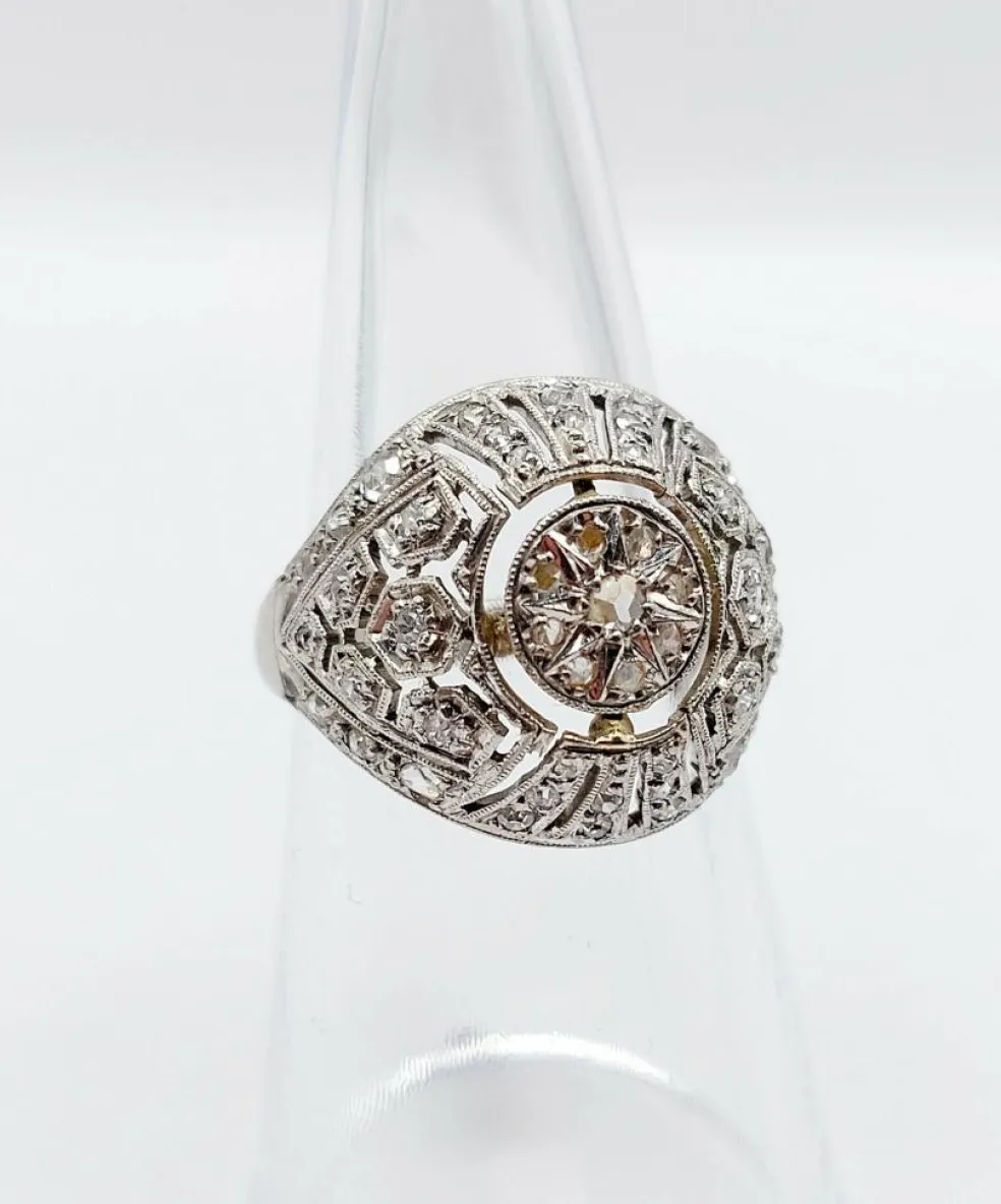 Bague boule Art Déco or blanc, diamant taille rose (circa 1920)