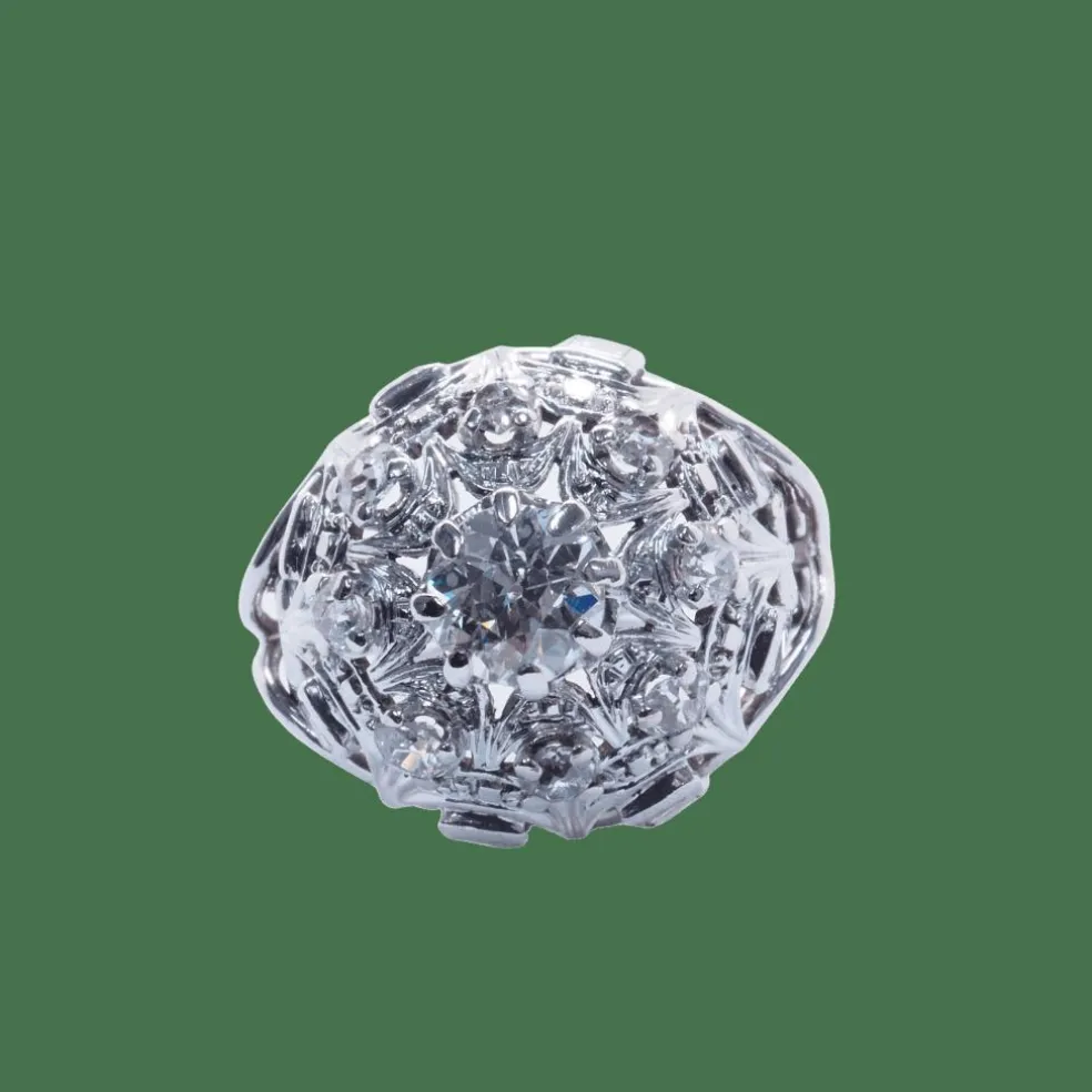 Bague boule or blanc et platine, diamants années 1950