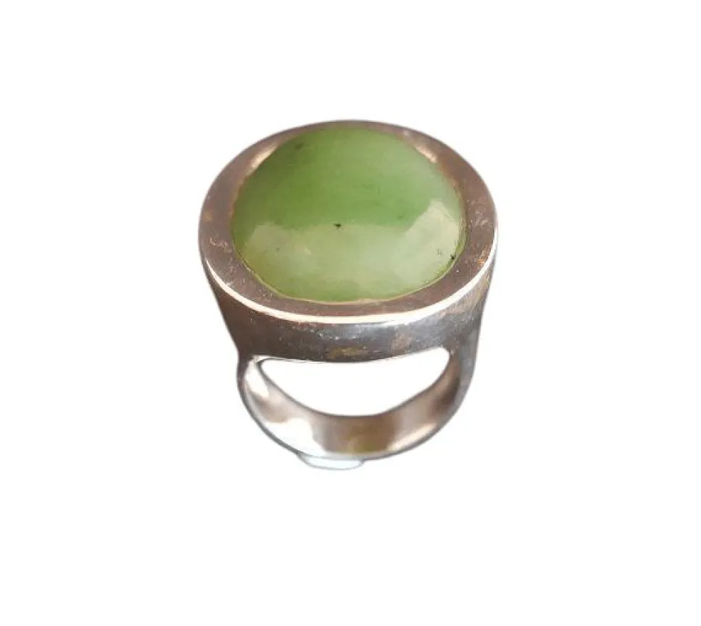 Bague cabochon de Jade