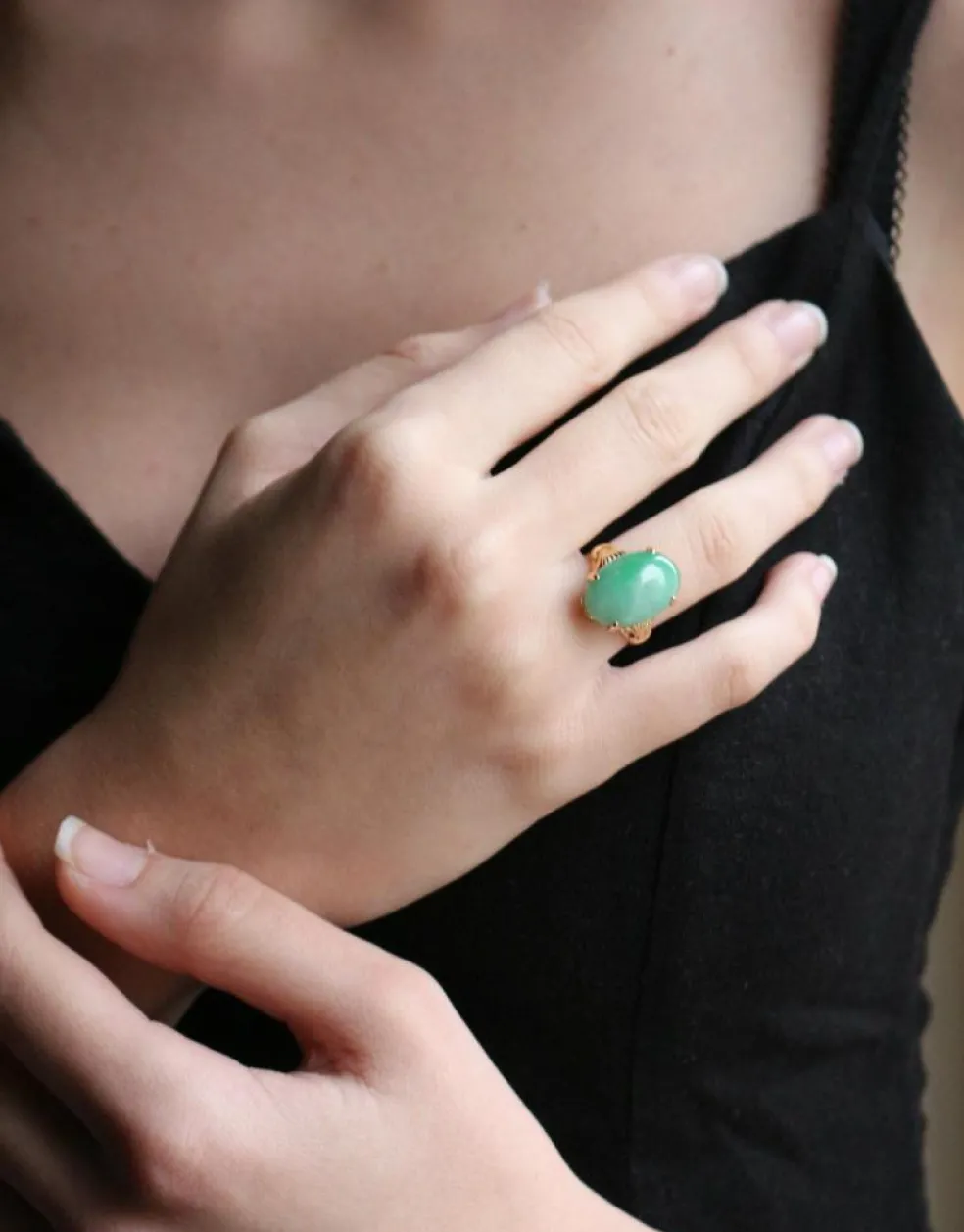 Bague cabochon de jade