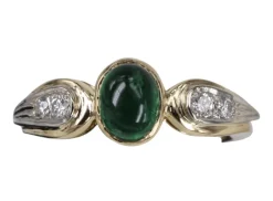 Bague cabochon émeraudes et diamants en or jaune