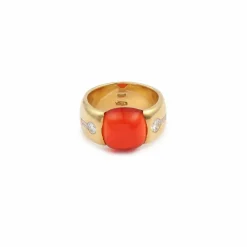 Bague cabochon opale de feu diamants or jaune