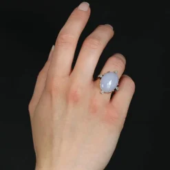 Bague calcedoine cabochon et diamants ancienne