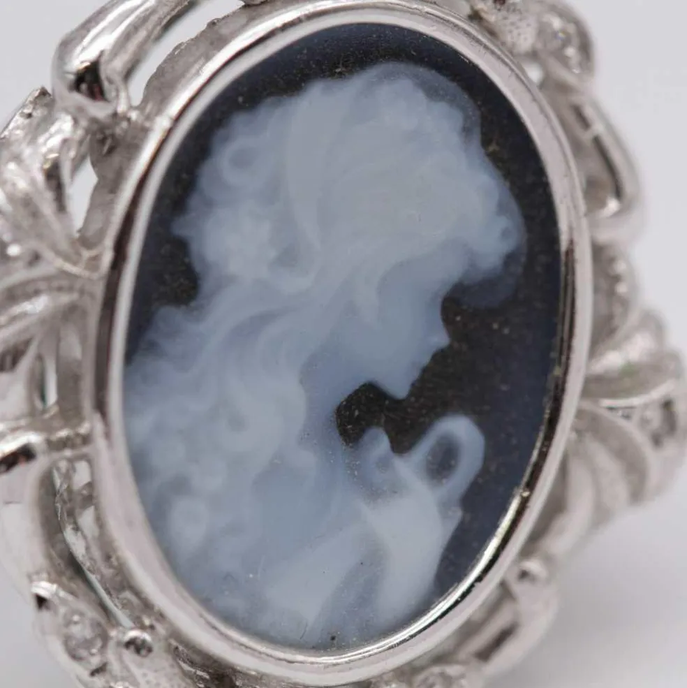 Bague CAMAFEO en or blanc et diamants