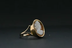 Bague camée antique en or