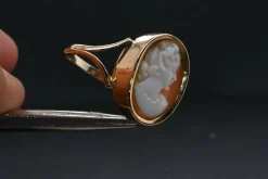 Bague camée antique en or