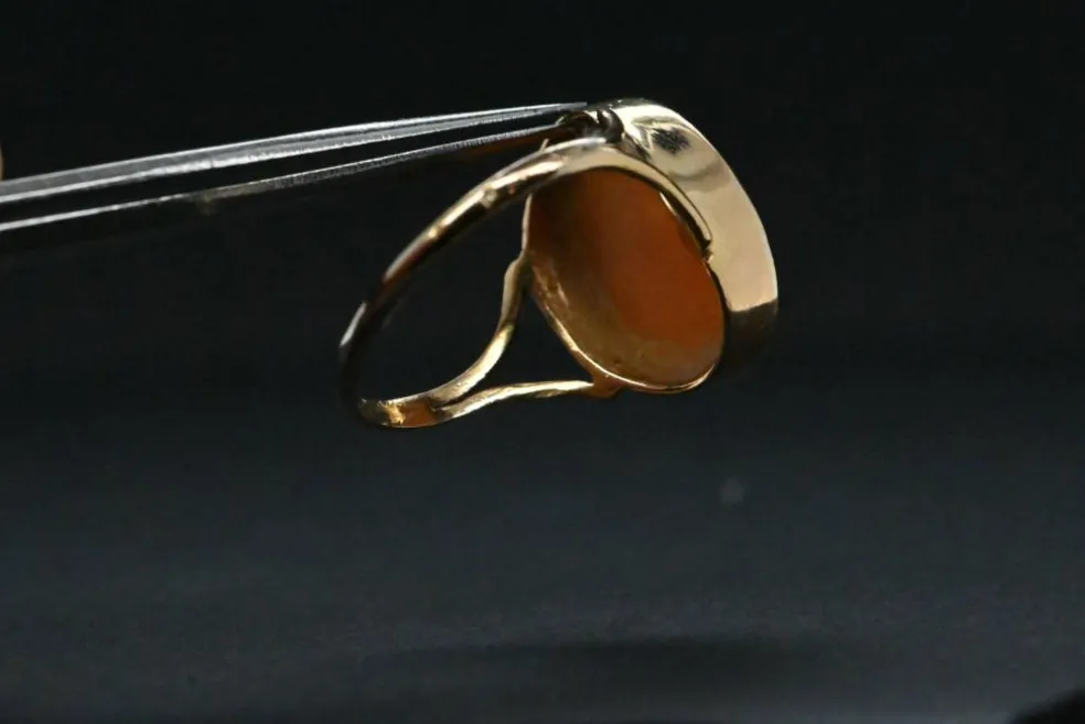 Bague camée antique en or