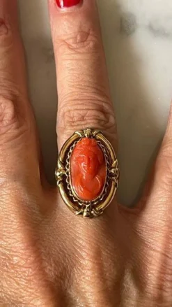 Bague camée Or jaune Corail