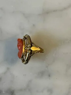Bague camée Or jaune Corail