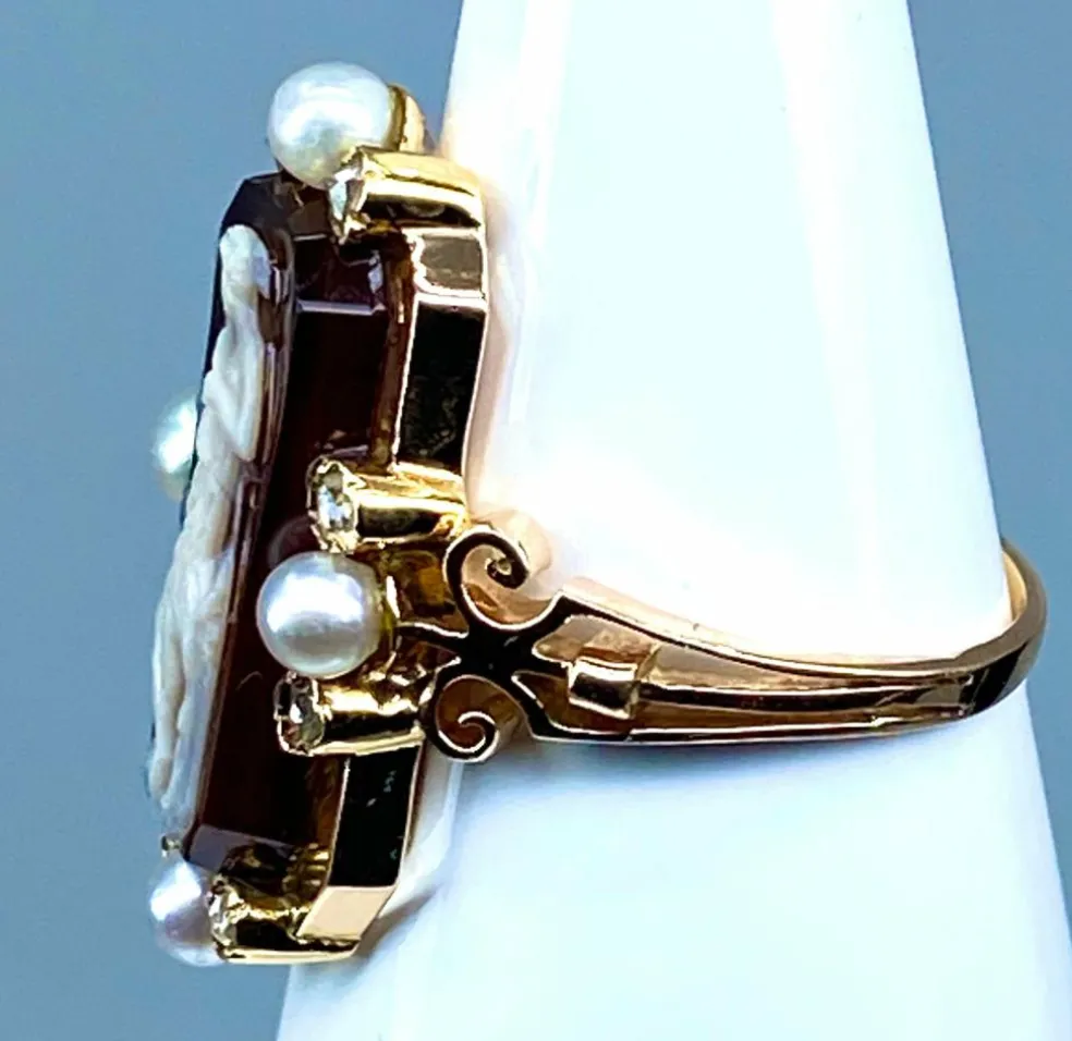 Bague camée sur agate perles fines diamants