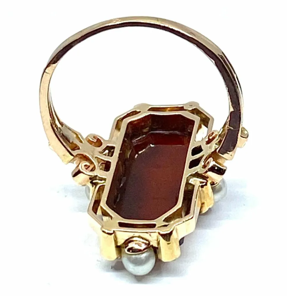 Bague camée sur agate perles fines diamants