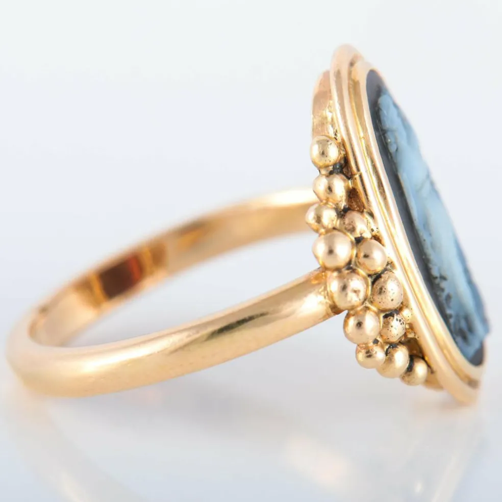 Bague Camée sur onyx