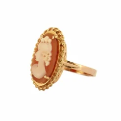 BAGUE CAMEE SUR COQUILLAGE