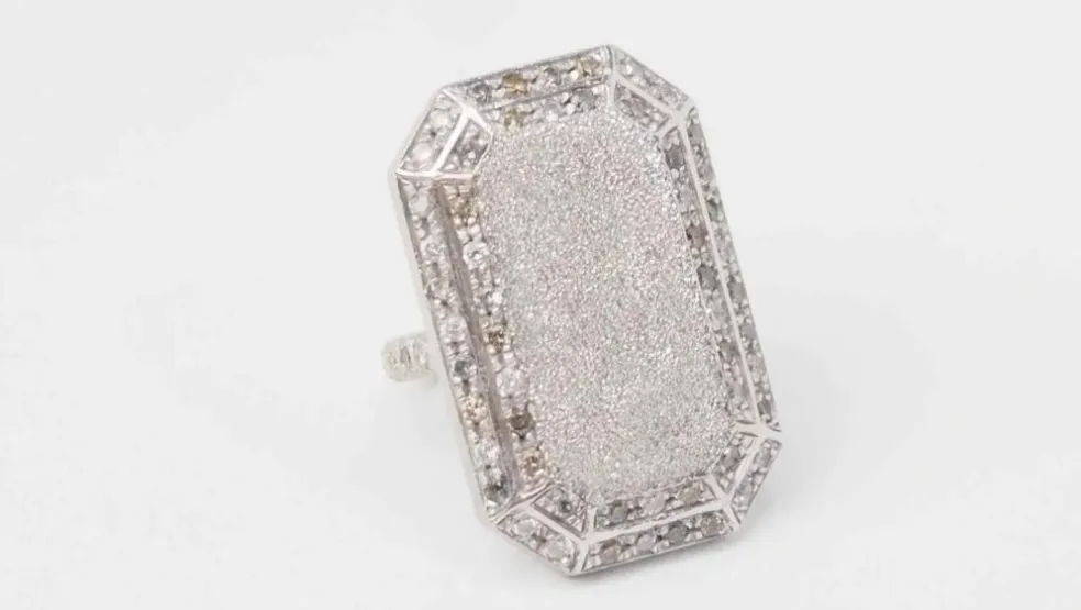 Bague Carolina BUCCI en or blanc et diamants