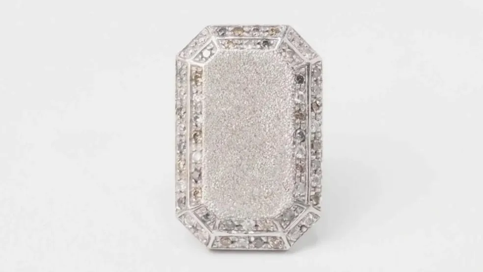 Bague Carolina BUCCI en or blanc et diamants