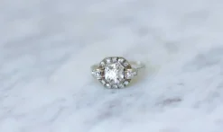 Bague carrée Art Déco diamants