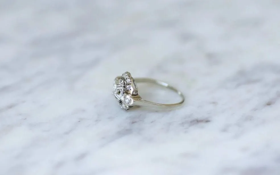 Bague carrée Art Déco diamants