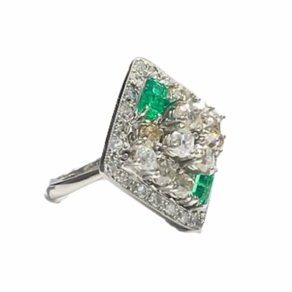 Bague carrée diamants émeraudes