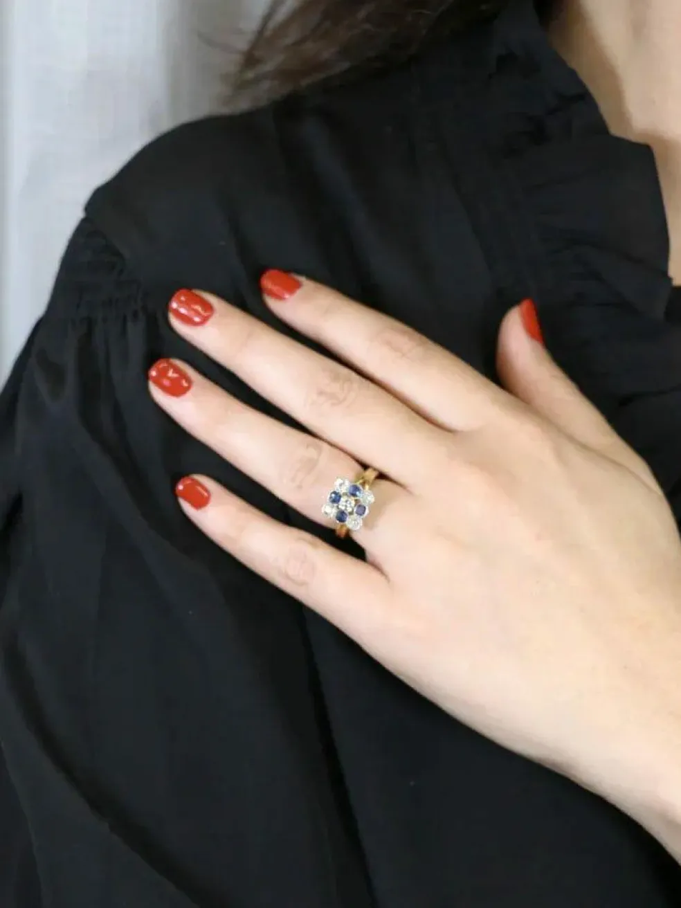 Bague carrée saphirs diamants taille ancienne