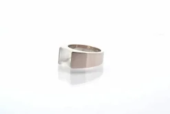 Bague Cartier Tank pierre de lune or blanc