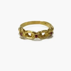 Bague chaine en or jaune et rubis