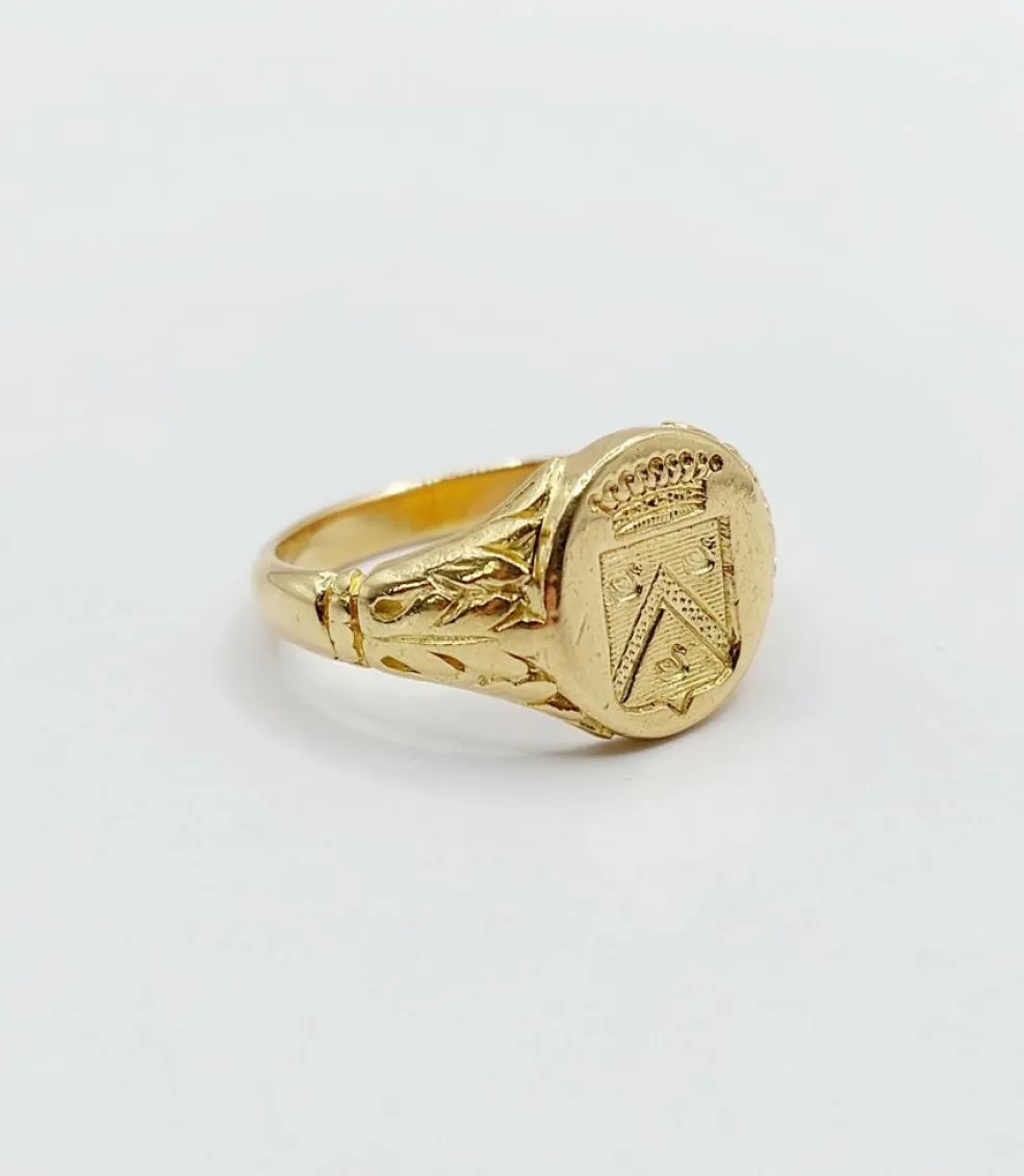 Bague chevalière antique or jaune