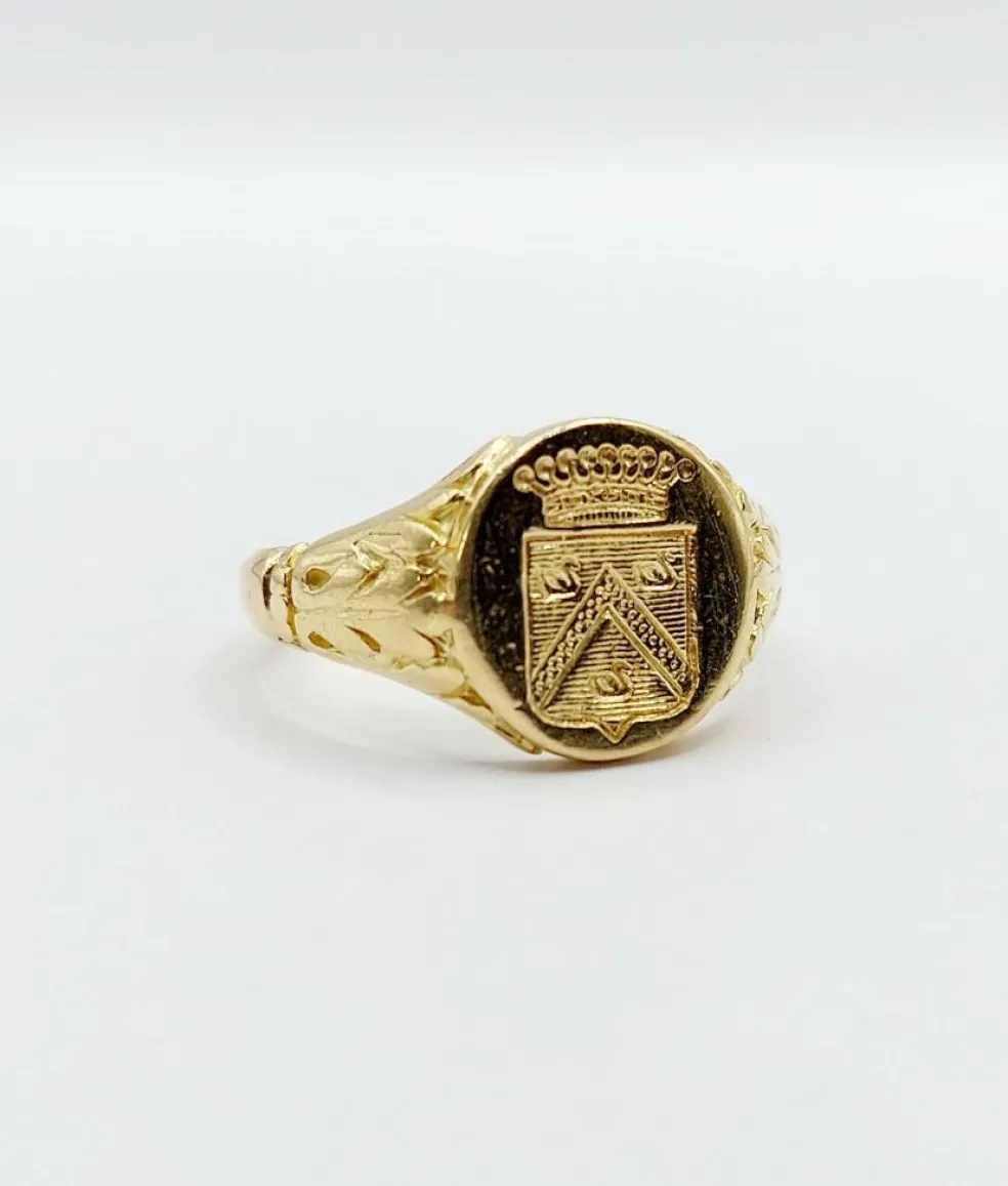 Bague chevalière antique or jaune